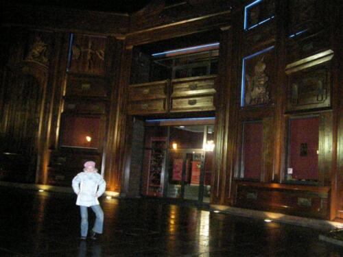 Mikołajki Fundacji Dzieciom Zdążyć z Pomocą 2.12.2011 - Teatr Lalek Baj Pomorski w Toruniu-2